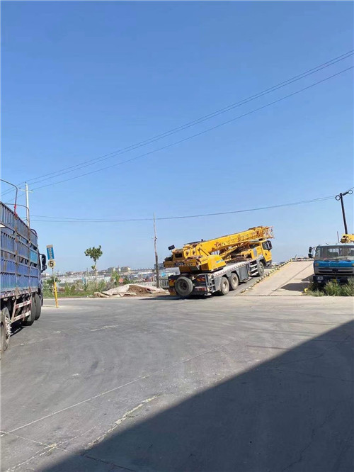 涡阳县25吨吊车的租赁价格大概是多少？